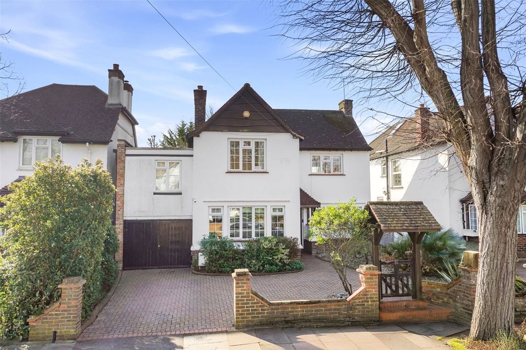 Additional image 16 of 5 bed detached house for saleCourtlands Avenue, Hampton TW12