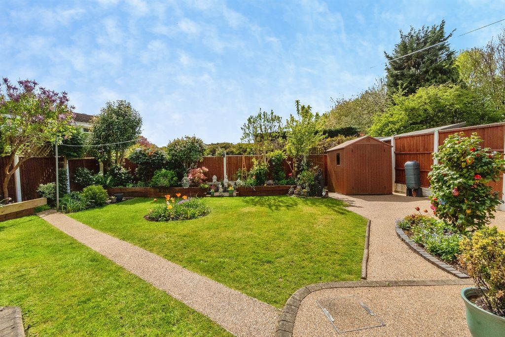 Property photo 3 of 19