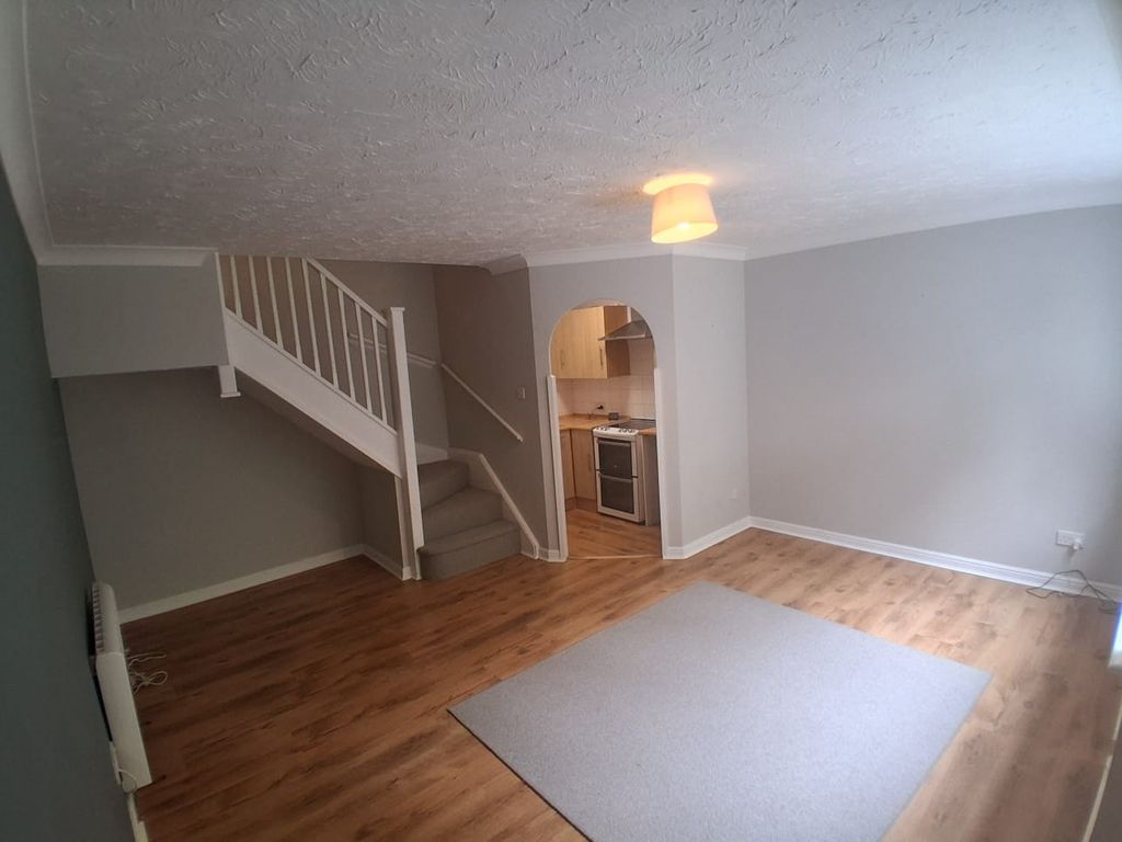 Property photo 3 of 7 Bedroom 2