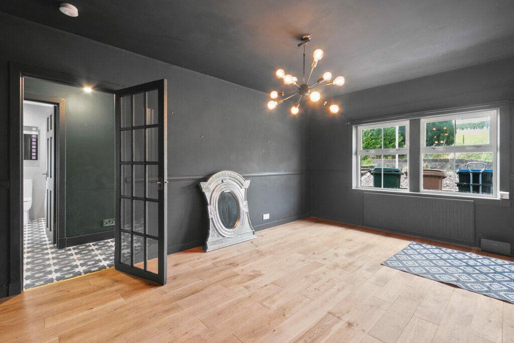 Property photo 2 of 21 Picture No. 20