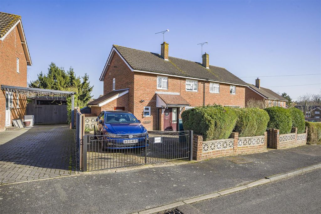 Property photo 1 of 21 Front