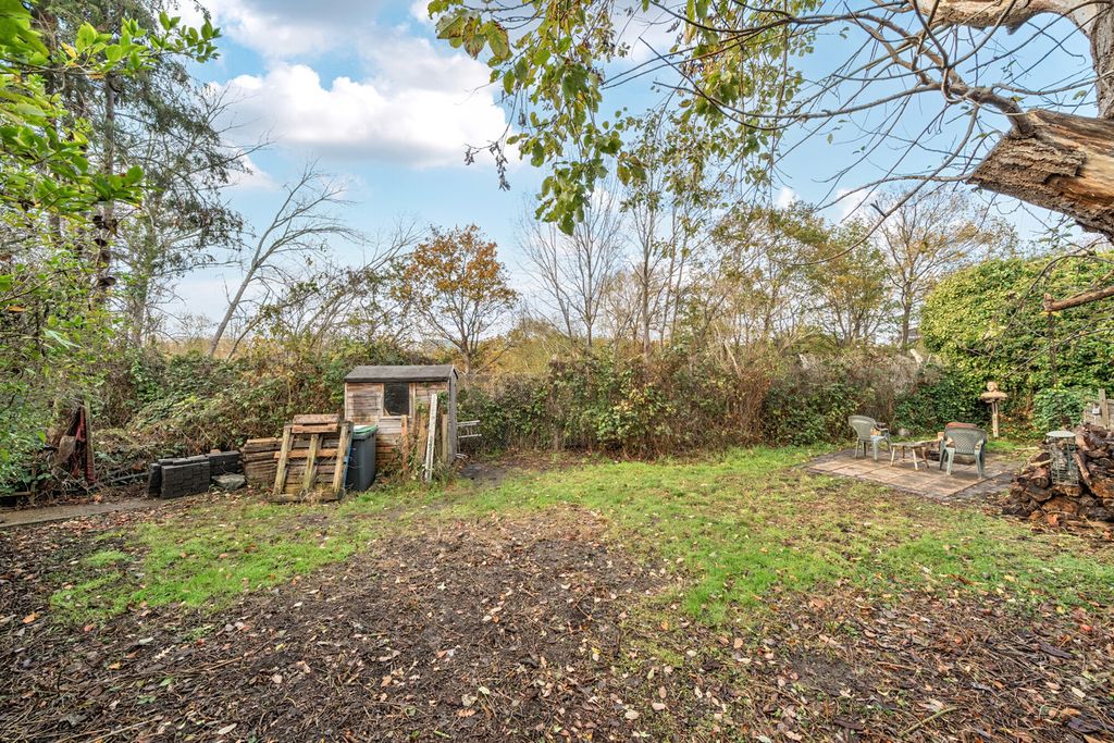 Property photo 3 of 13 Garden