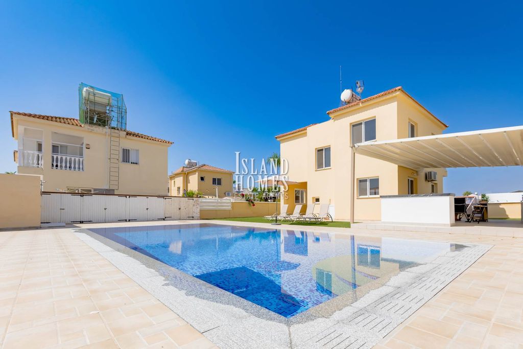 Property photo 1 of 29