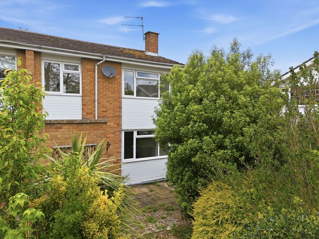 Property photo 2 of 26