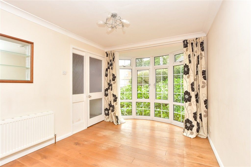 Property photo 2 of 14 Dining Room