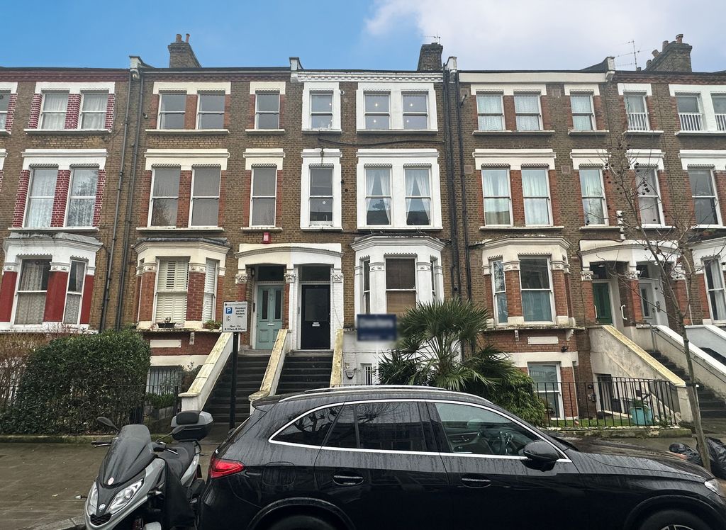 Property photo 1 of 8 E00379c6-Fbff-4Aa7-A2ee-Ca3c3B246c58.Jpg