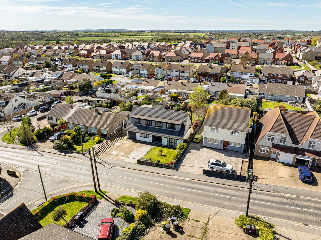 Property photo 2 of 38