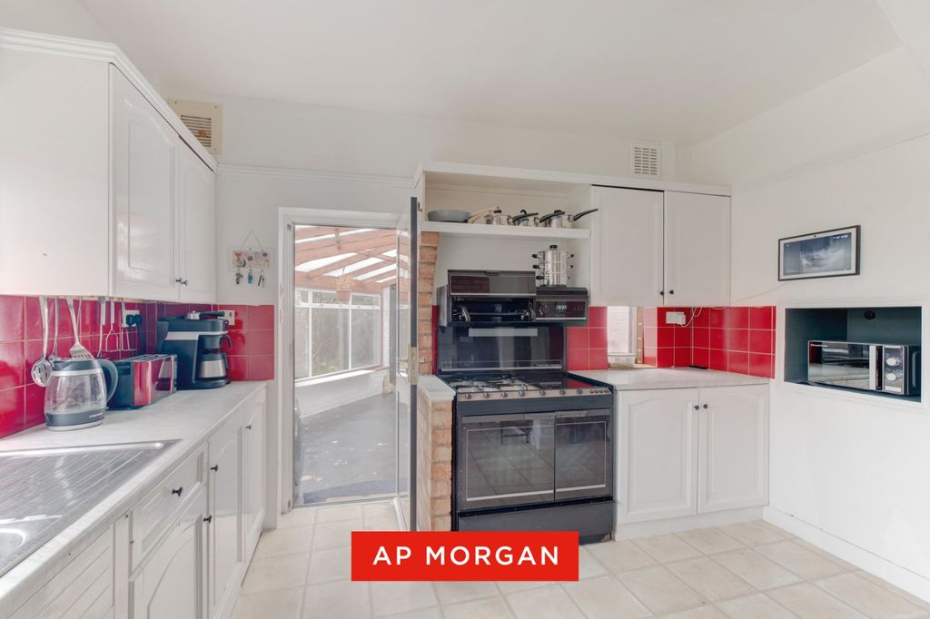 Property photo 3 of 13 Picture No. 06