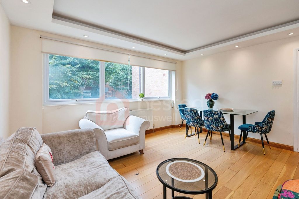 Property photo 2 of 8 Living/Dining Room