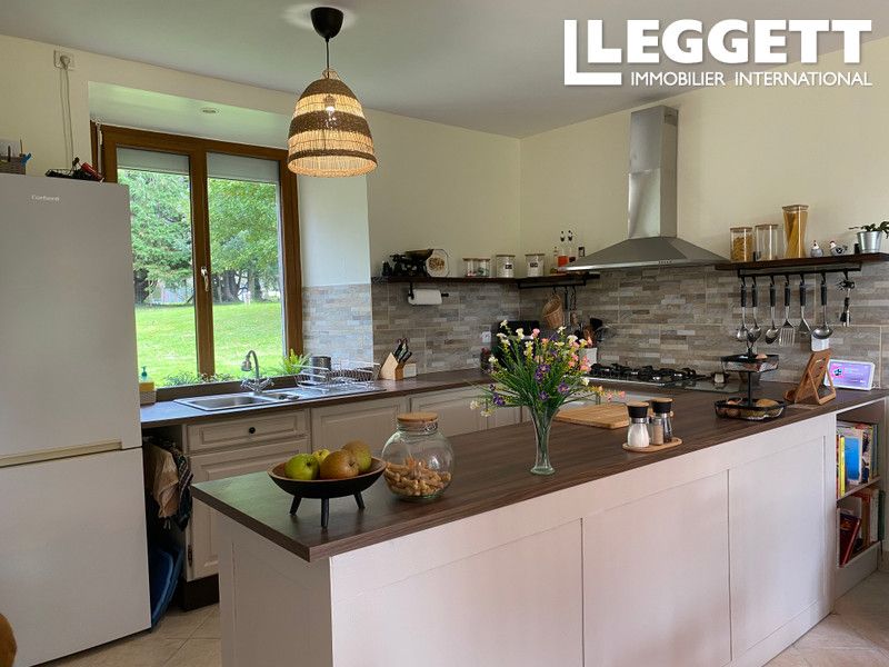 Property photo 3 of 10