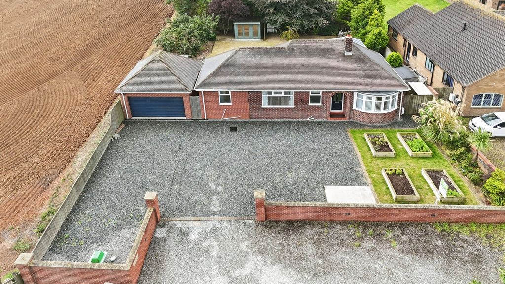 Property photo 1 of 19 4443934