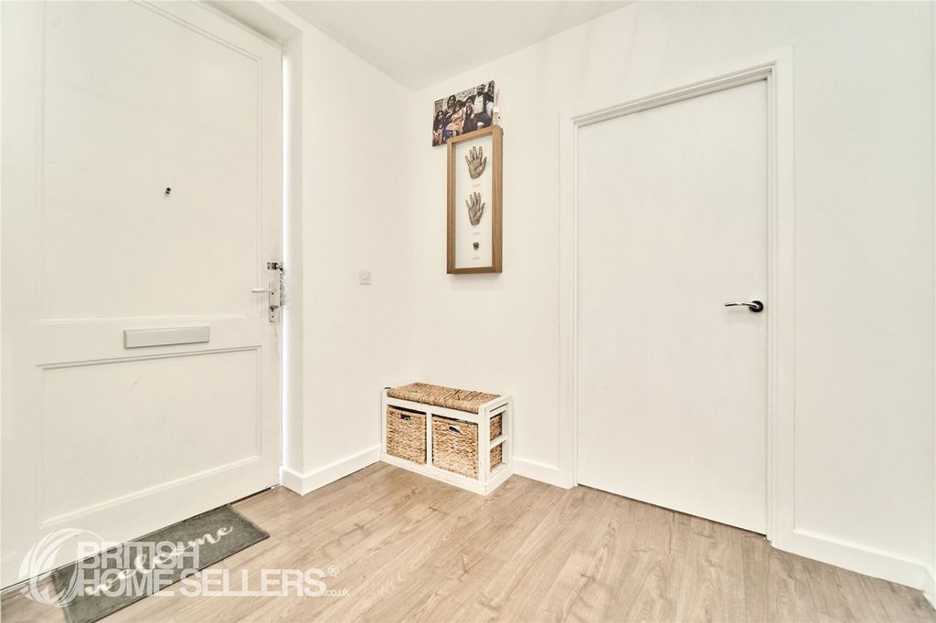 Property photo 2 of 16 Picture No. 04