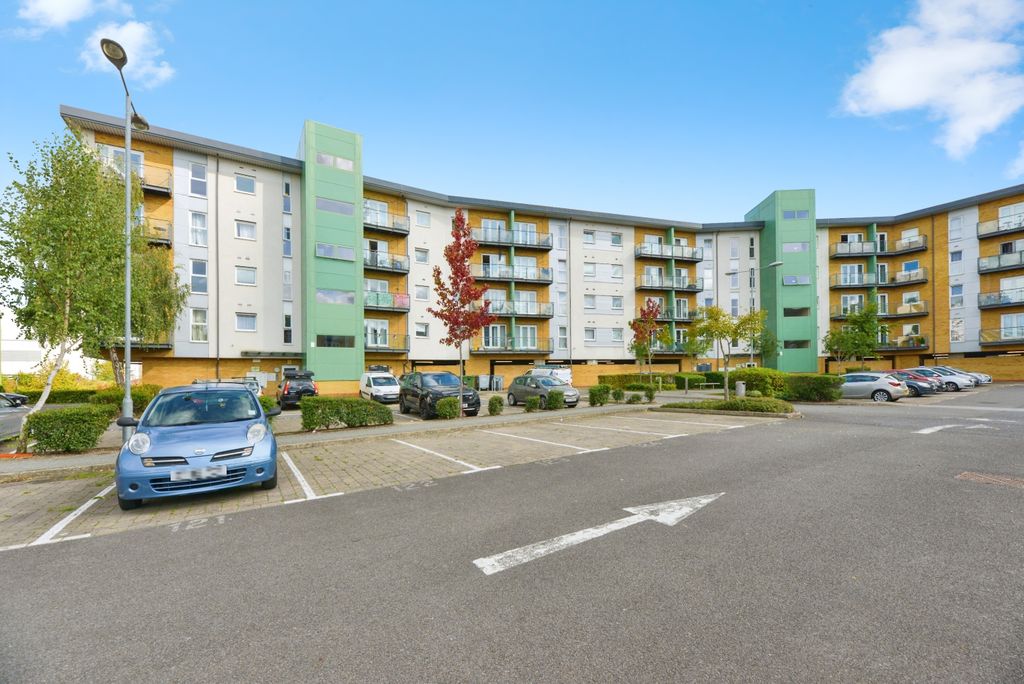 Property photo 3 of 20