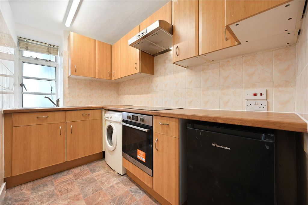 Property photo 2 of 7 Picture No. 09