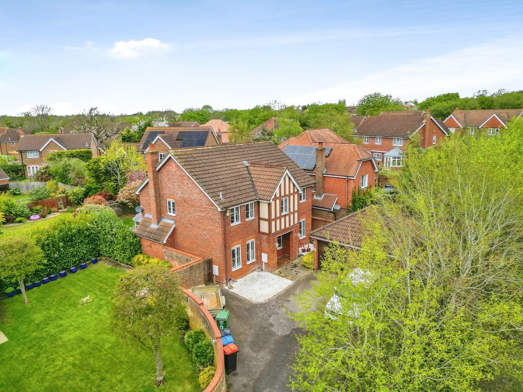 Property photo 1 of 40