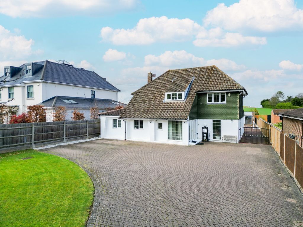 Property photo 1 of 23 4124050