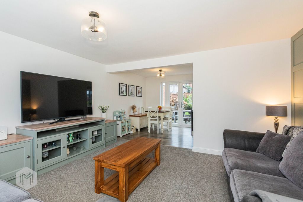 Property photo 2 of 24 Picture No. 08