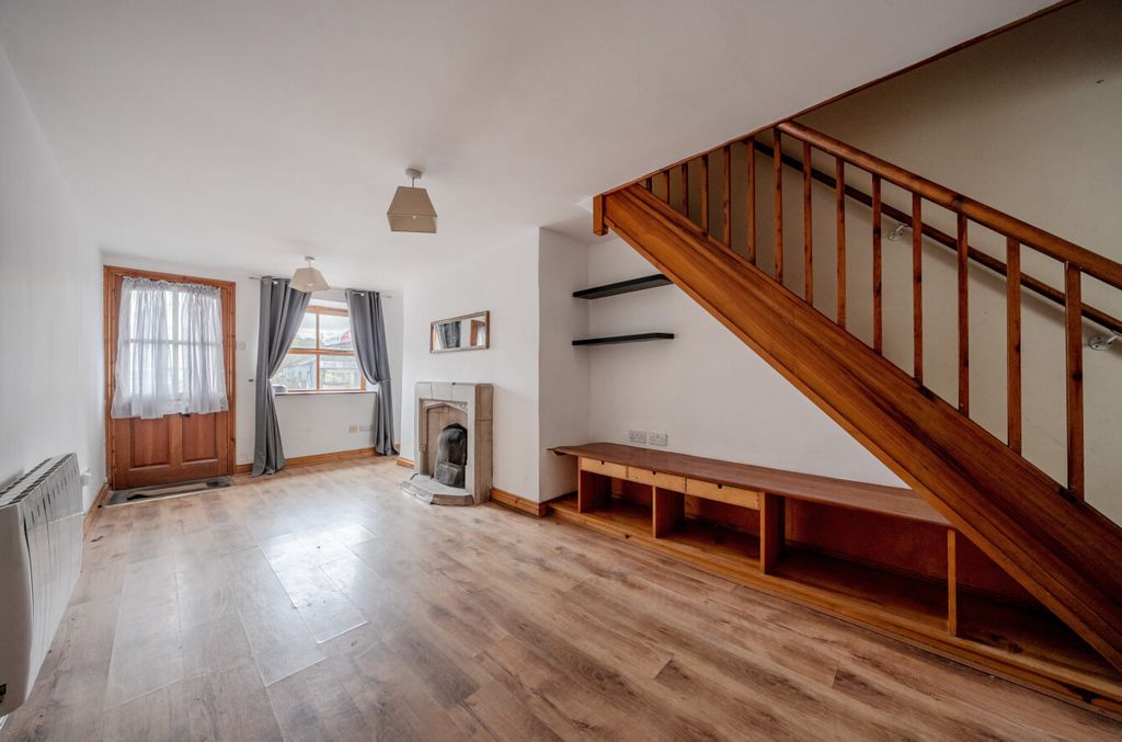 Property photo 3 of 20 1392870-3-6943132...