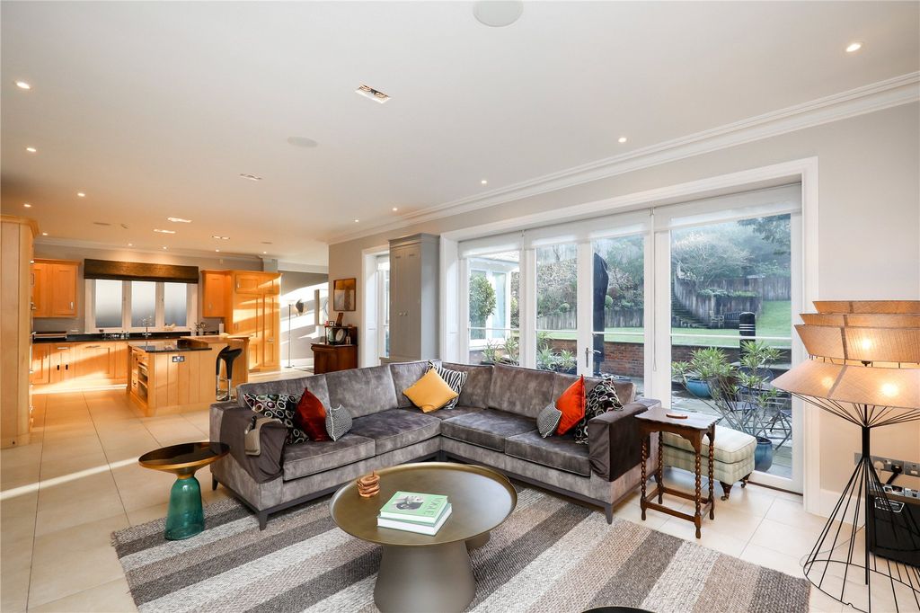 Property photo 3 of 16 Picture No. 04