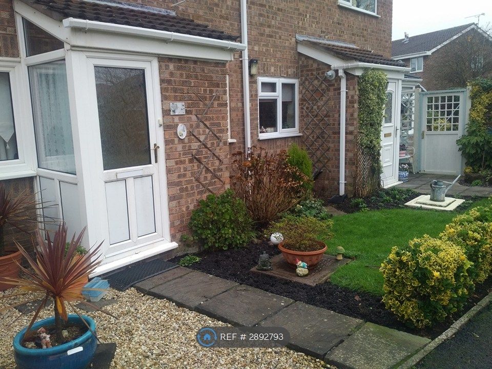 Property photo 2 of 17