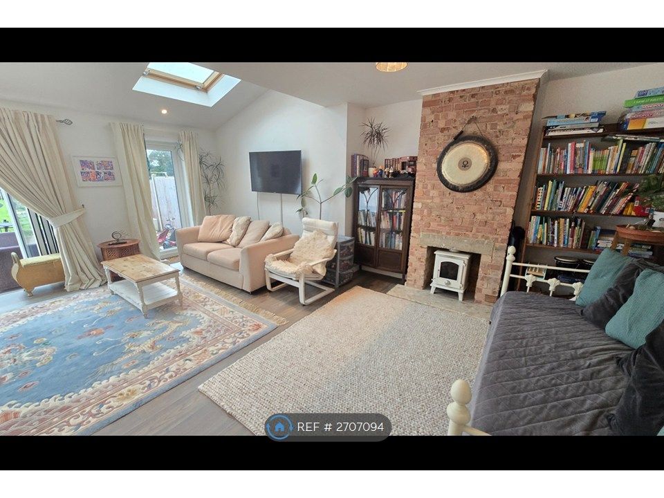 Property photo 3 of 22 Fireplace, Central/Underfloor Heating, Sun Lounge