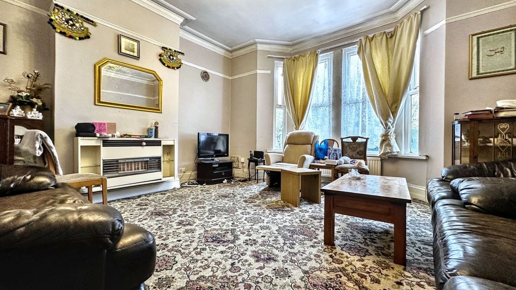 Property photo 3 of 24 1Fc8E2Be-9F70-44F6-9484-6d4B5F1878A9.Jpg