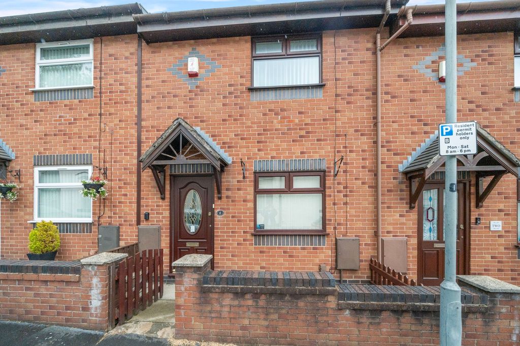 Property photo 1 of 15