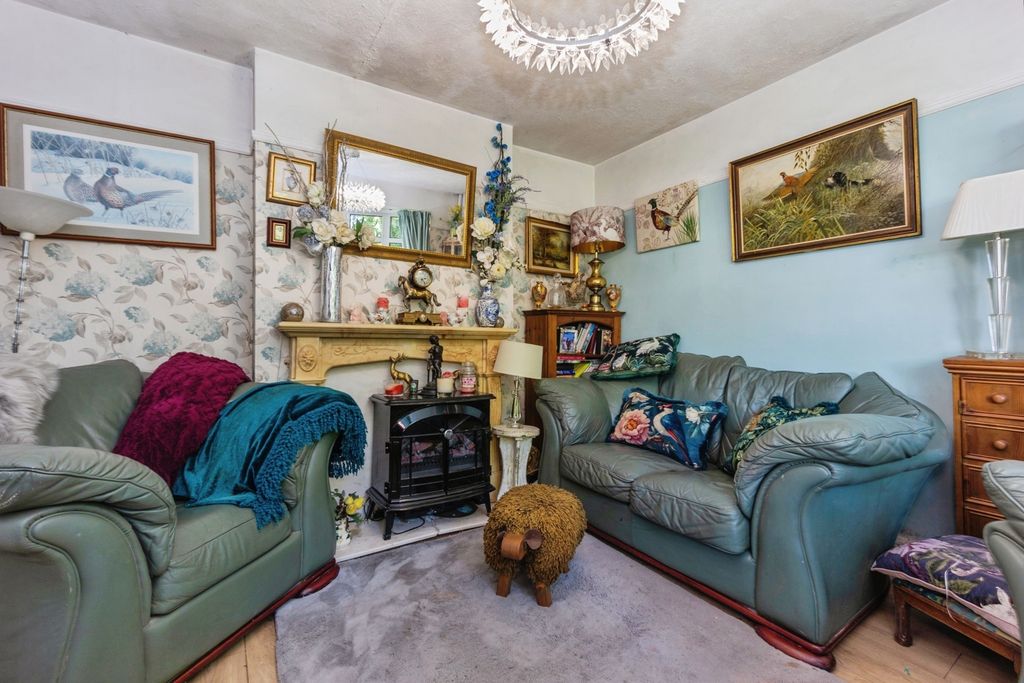 Property photo 3 of 16 Pbox-Img.Jpg