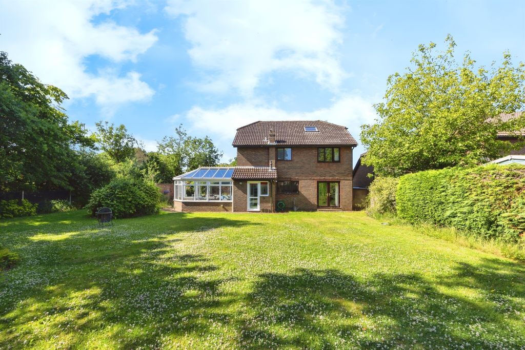 Property photo 2 of 20