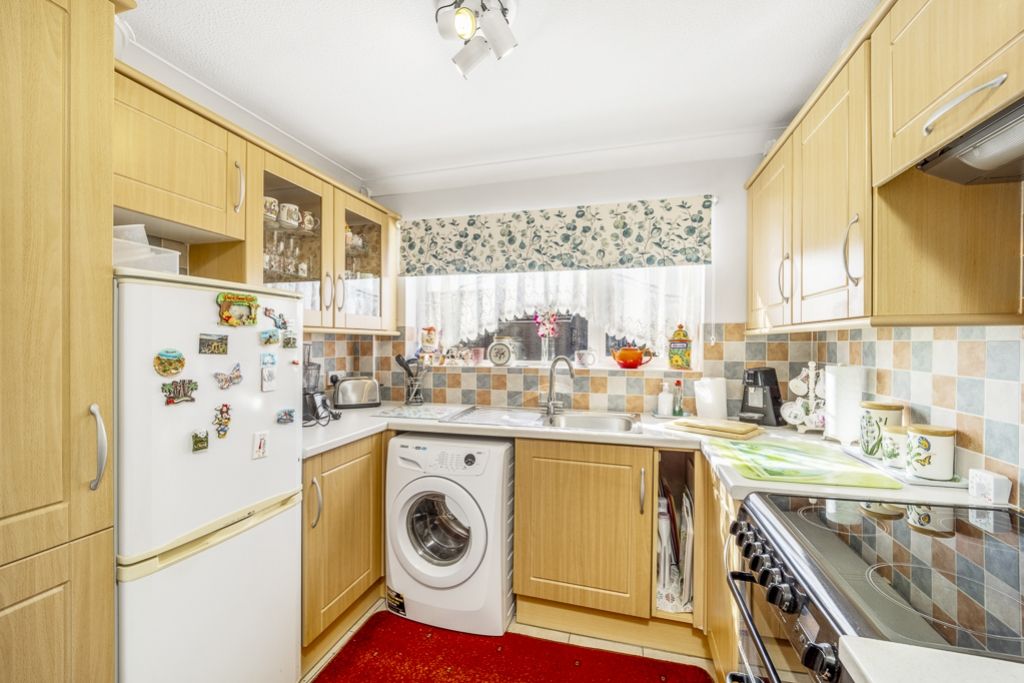 Property photo 3 of 23 43 Ash Court (Donington)-16