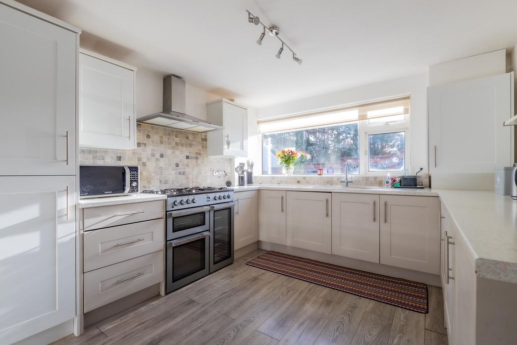 Property photo 2 of 22 Kitchen