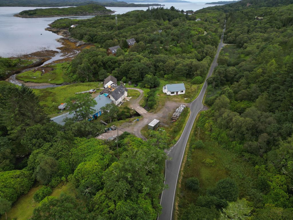 Property photo 2 of 6