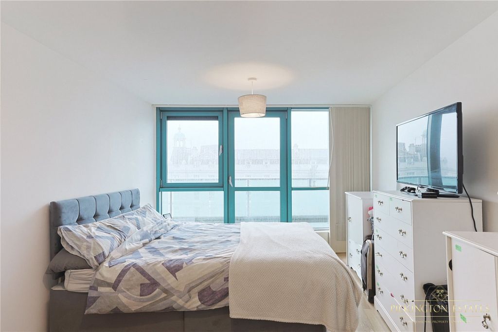 Property photo 1 of 6 4274750