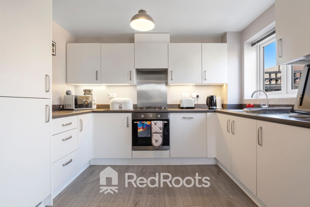 Property photo 3 of 22 5324743
