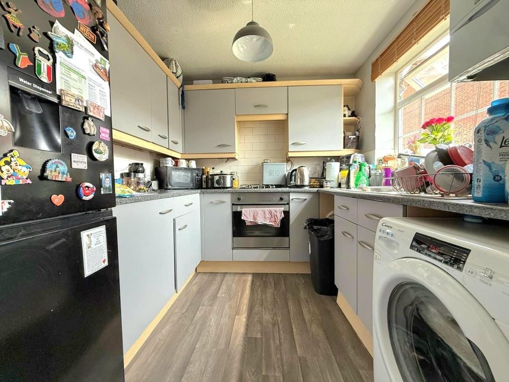 Property photo 2 of 10 11.Jpg
