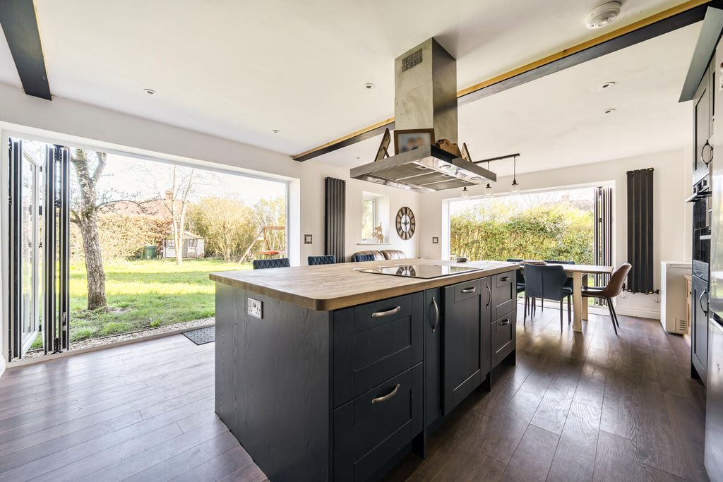 Property photo 2 of 22 Kitchen