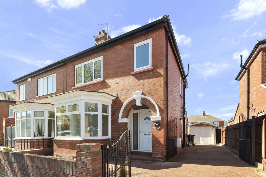 Property photo 1 of 21 Picture No. 05