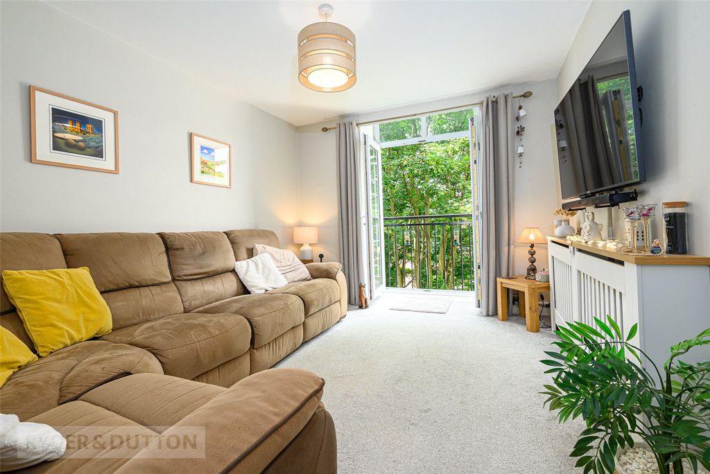 Property photo 2 of 21 Picture No. 38