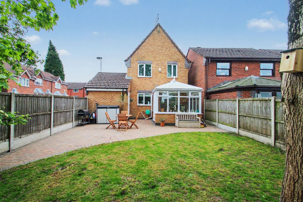 Property photo 2 of 16