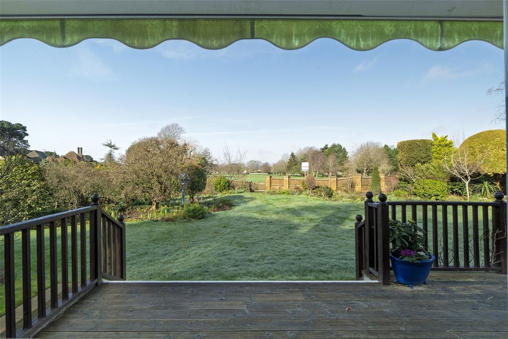 Property photo 3 of 43 Picture No. 18