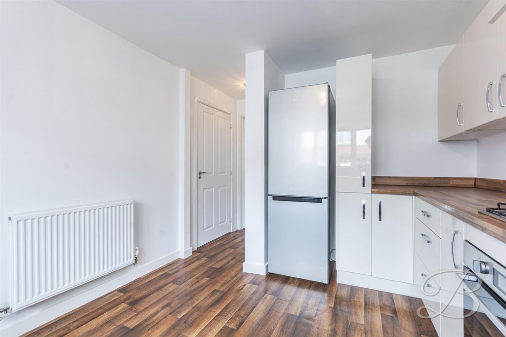 Property photo 3 of 28 CC16.Jpg