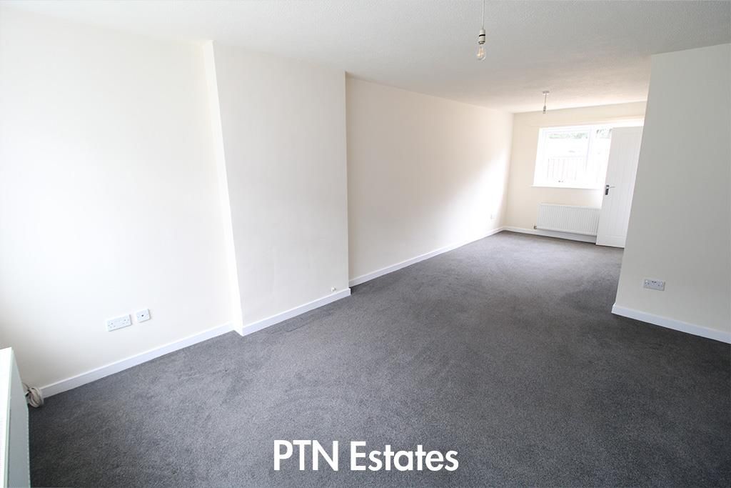 Property photo 3 of 11 Lounge 2..Jpg