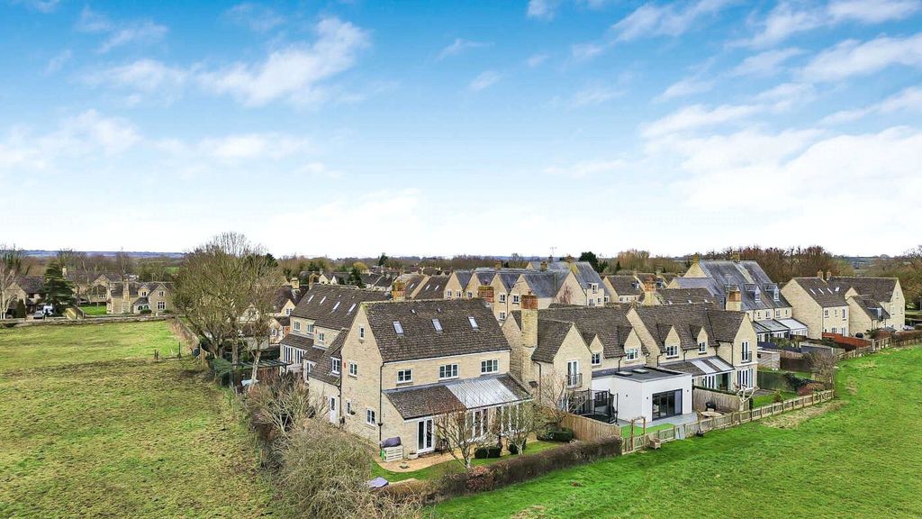 Property photo 1 of 21 Picture No. 22