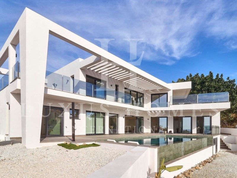 Property photo 1 of 3