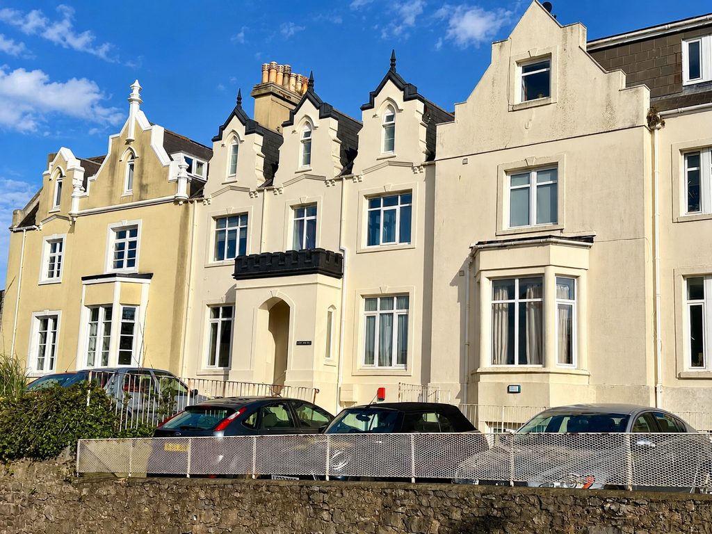 Property photo 1 of 7