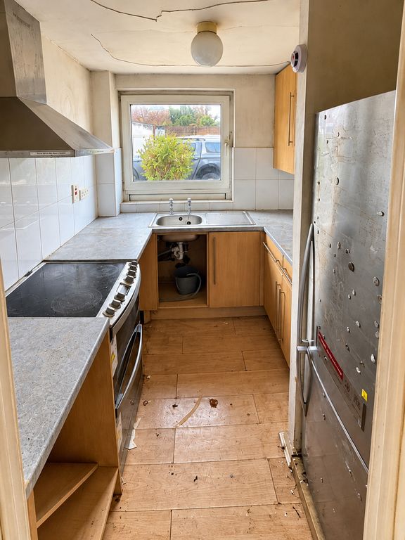 Property photo 3 of 4