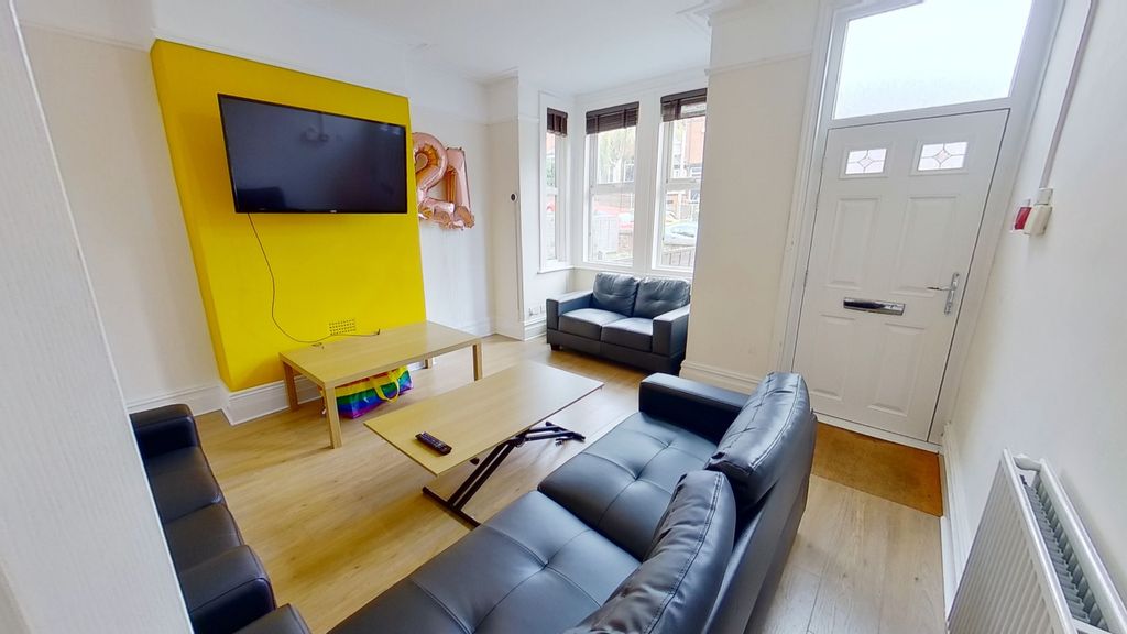 Property photo 1 of 14 St-Anns-Avenue-10182022162336.Jpg