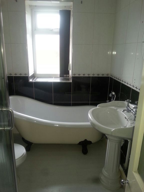 Property photo 2 of 4