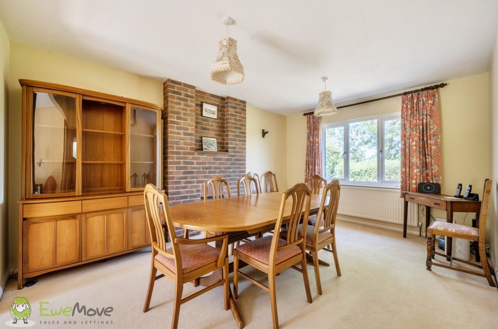 Property photo 3 of 23 Dining Room