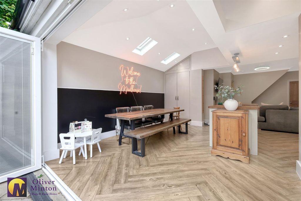 Property photo 2 of 30 Open-Plan Through Lounge/Kitchen Diner